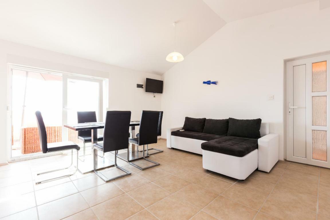 Apartmani Filip Mandre Luaran gambar